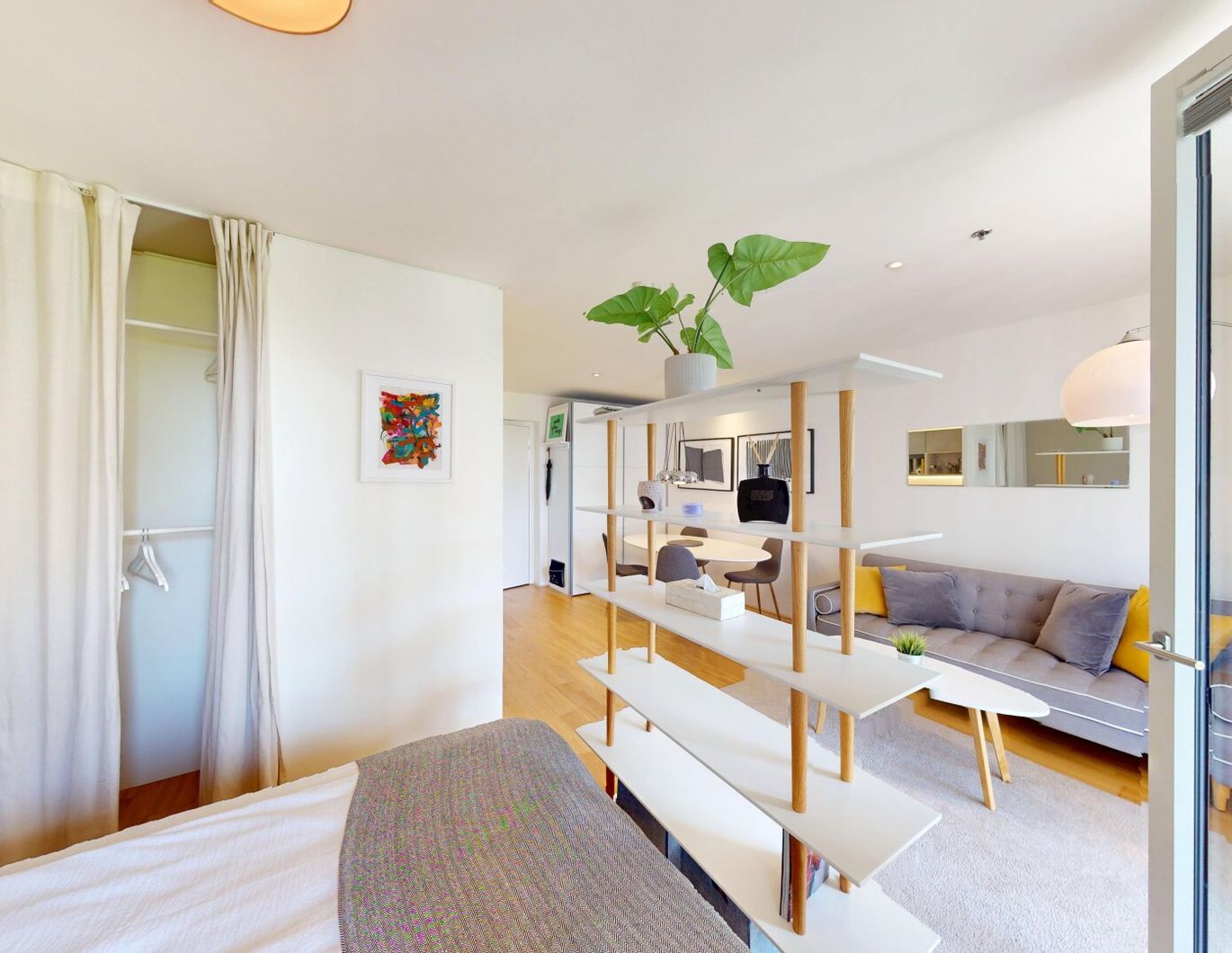 Viertel Zwei: Neubau Balkonwohnung Studio | U2 | WU&SFU