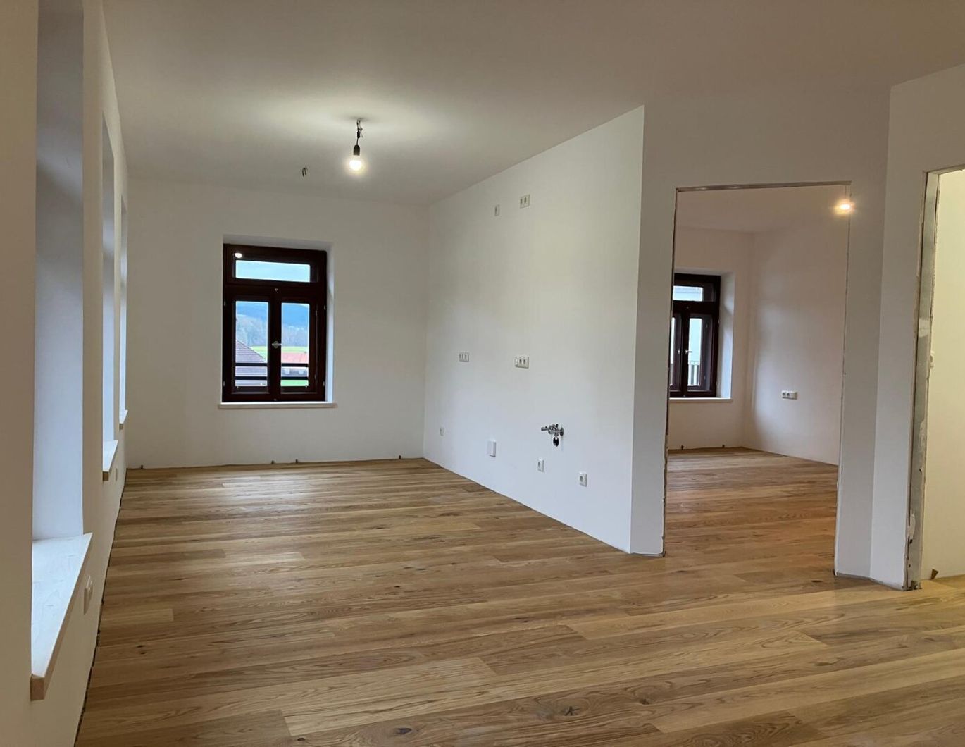 SOFORT EINZIEHEN! 107 m² Loft-Wohnung mit Altbau-Stil in Freilassing!