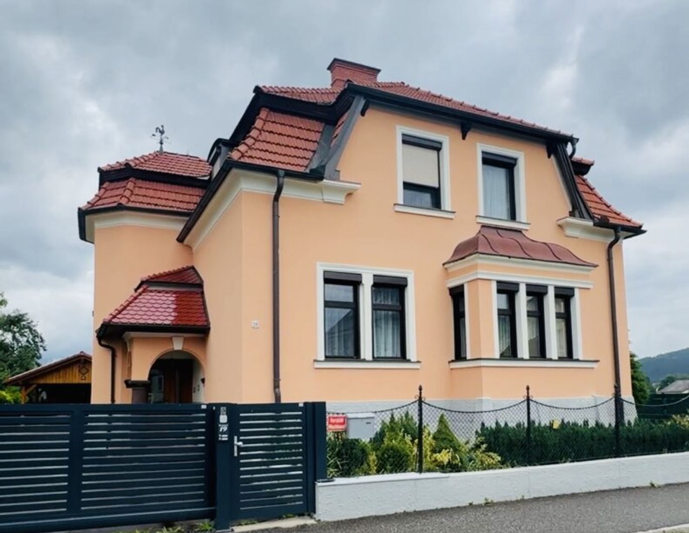 Knittelfeld: charmantes, vielseitiges Wohnhaus 178 m2 Wohnfläche in ruhiger Lage mit großem Garten!