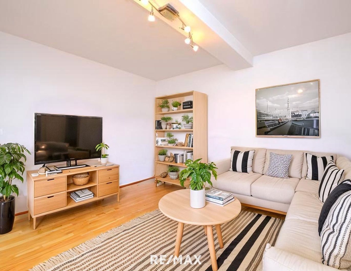 Charmante 2-Zimmer-Altbauwohnung in Ruhelage