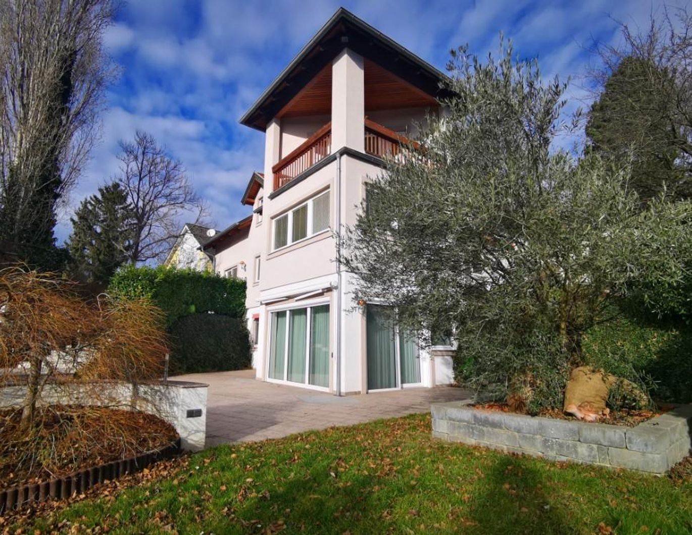 Villa at the foot of the Bisamberg
