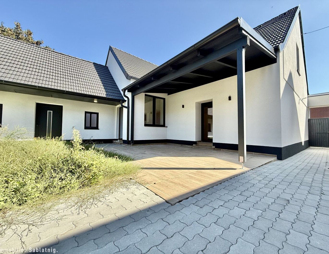 MODERNES EINFAMILIENHAUS in Rabensburg! 4 Zimmer, Garten, Terrasse und Garagen!