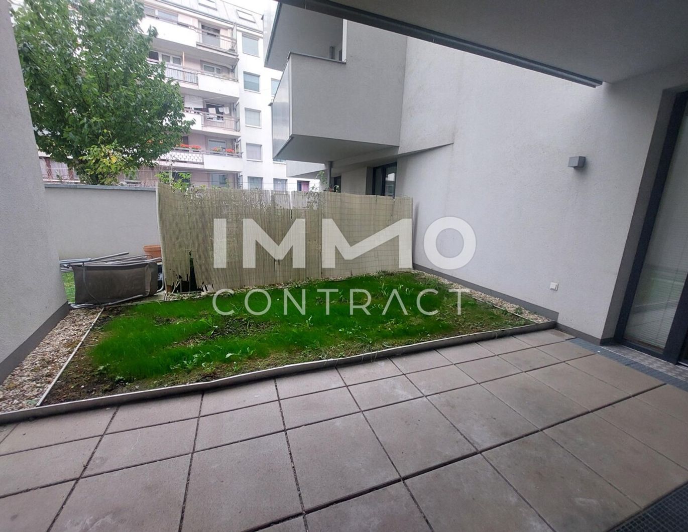 Unbefristet. Moderne Wohnung mit Loggia und kleinem Garten in der Laxenburgerstraße