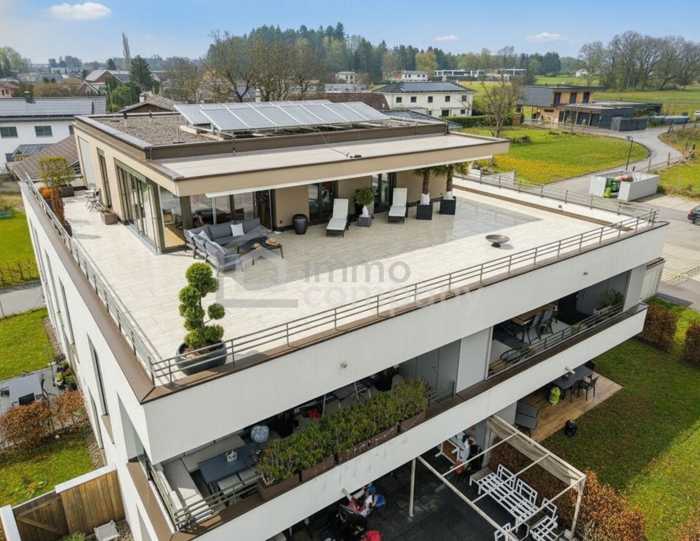 Exklusive Penthouse-Wohnung | 85m² Wohnfläche | 188m² Terrasse | 3 Zimmer | TG-Stellplatz | Koblach | Bergblick