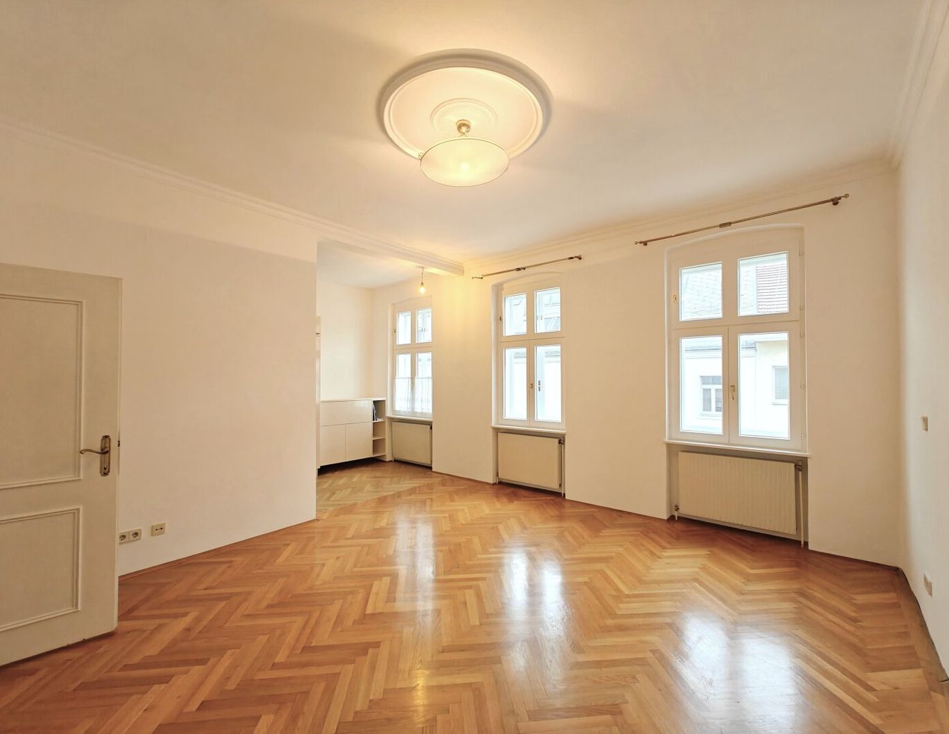 Nähe Währinger Park: Herrliche Wohnlage + Ruhige Seitengasse + Sonnige Ost-West-Ausrichtung + Top Zustand + 8 Min. zur U6