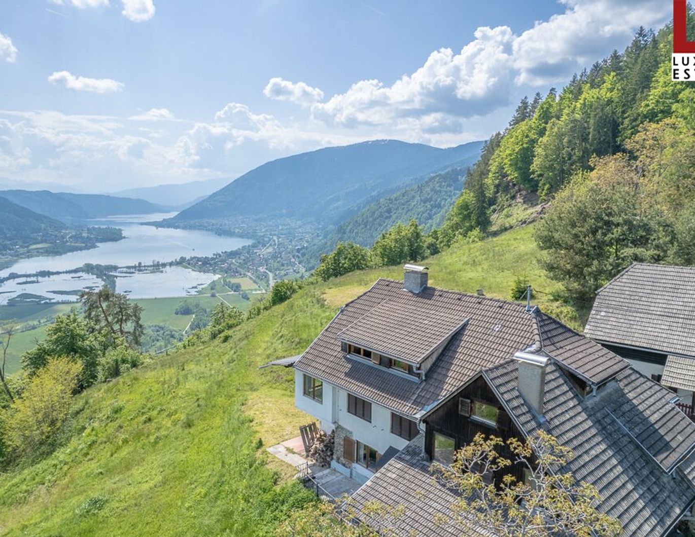 Traumresort in Best- & Alleinlage über Ossiacher See