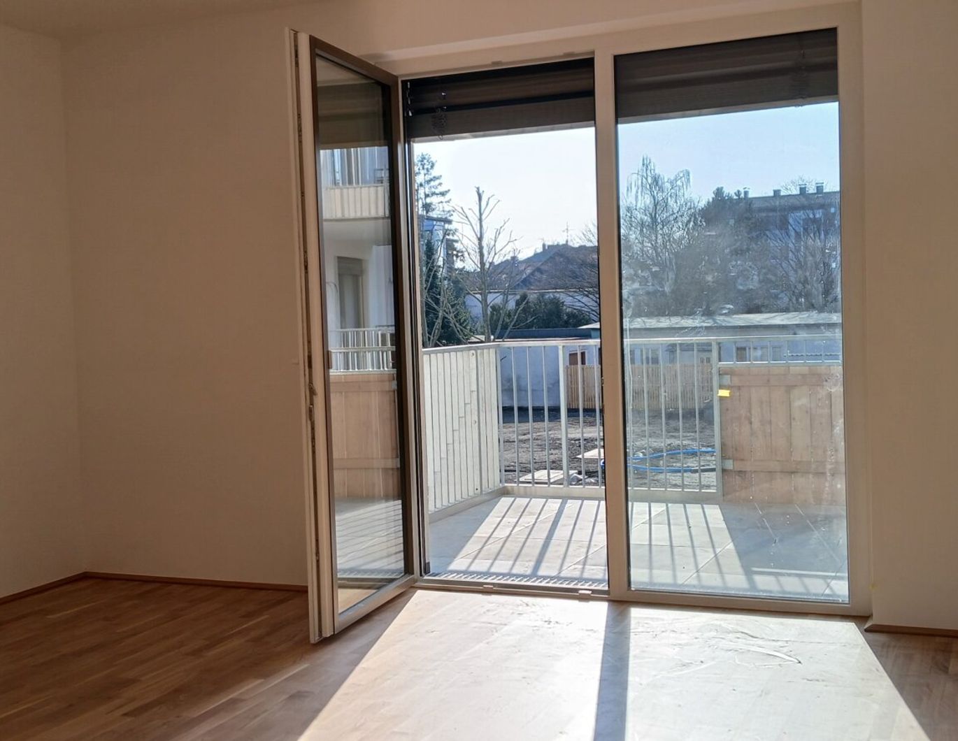 NEUBAU - ERSTBEZUG - Top 12 - Wunderschöne 2 Zimmerwohnungen mit großem Balkon und eigenem Tiefgaragenplatz