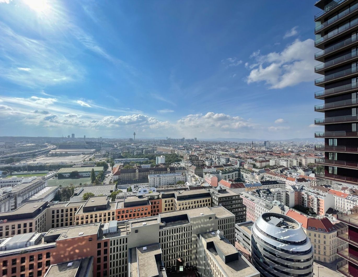 Luxuriöses Wohnen mit grandioser Aussicht und Infinity Pool auf den Dach