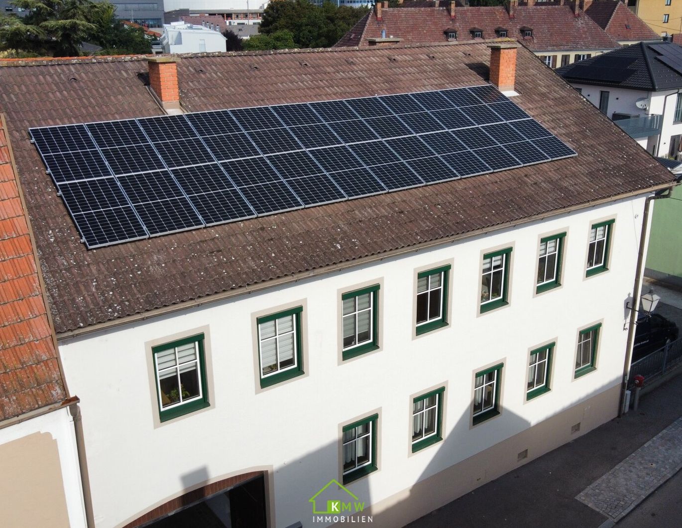 Rendite oder Eigennutzen: Saniertes Wohnhaus mit 4 Einheiten in ruhiger Lage