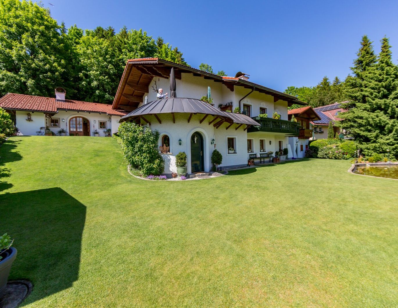Einzigartiger Landsitz mit Hallenbad im idyllischen Almtal - Handwerk, Geschichte und Nachhaltigkeit in perfekter Harmonie