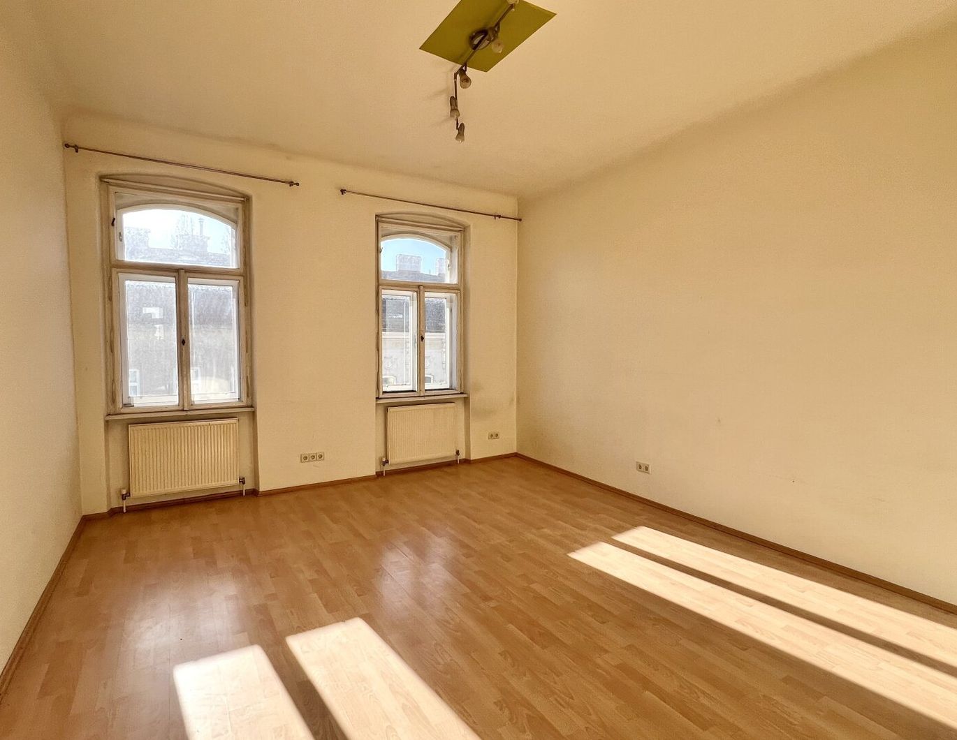 Altbauwohnung mit tollem Ausblick!