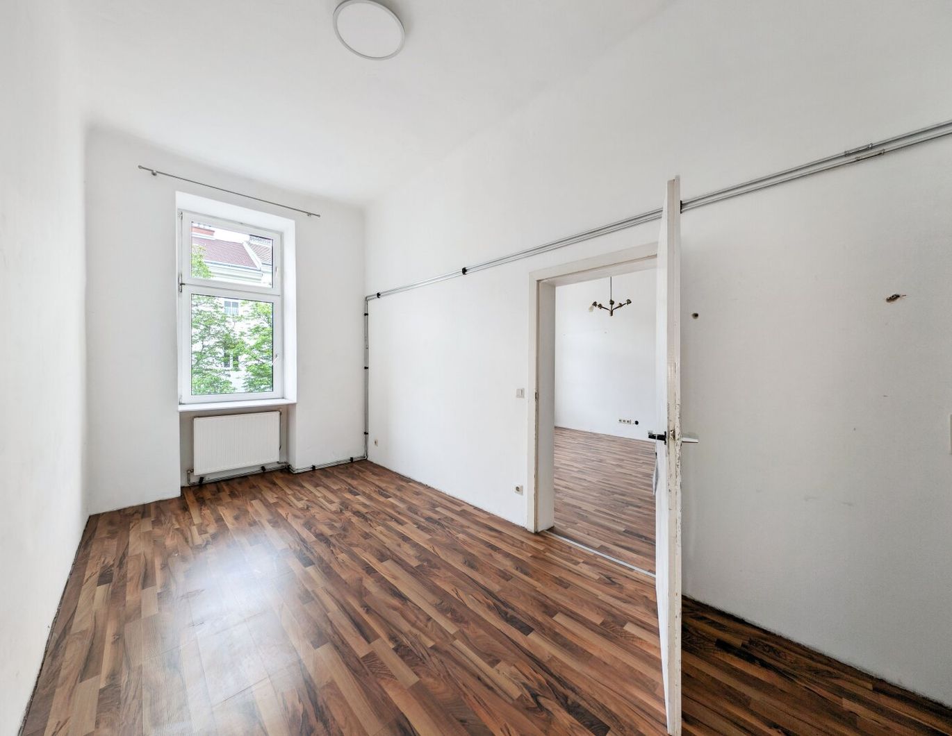 ++Q18++ sanierungsbedürftige 2-Zimmer Altbauwohnung, viel Potenzial