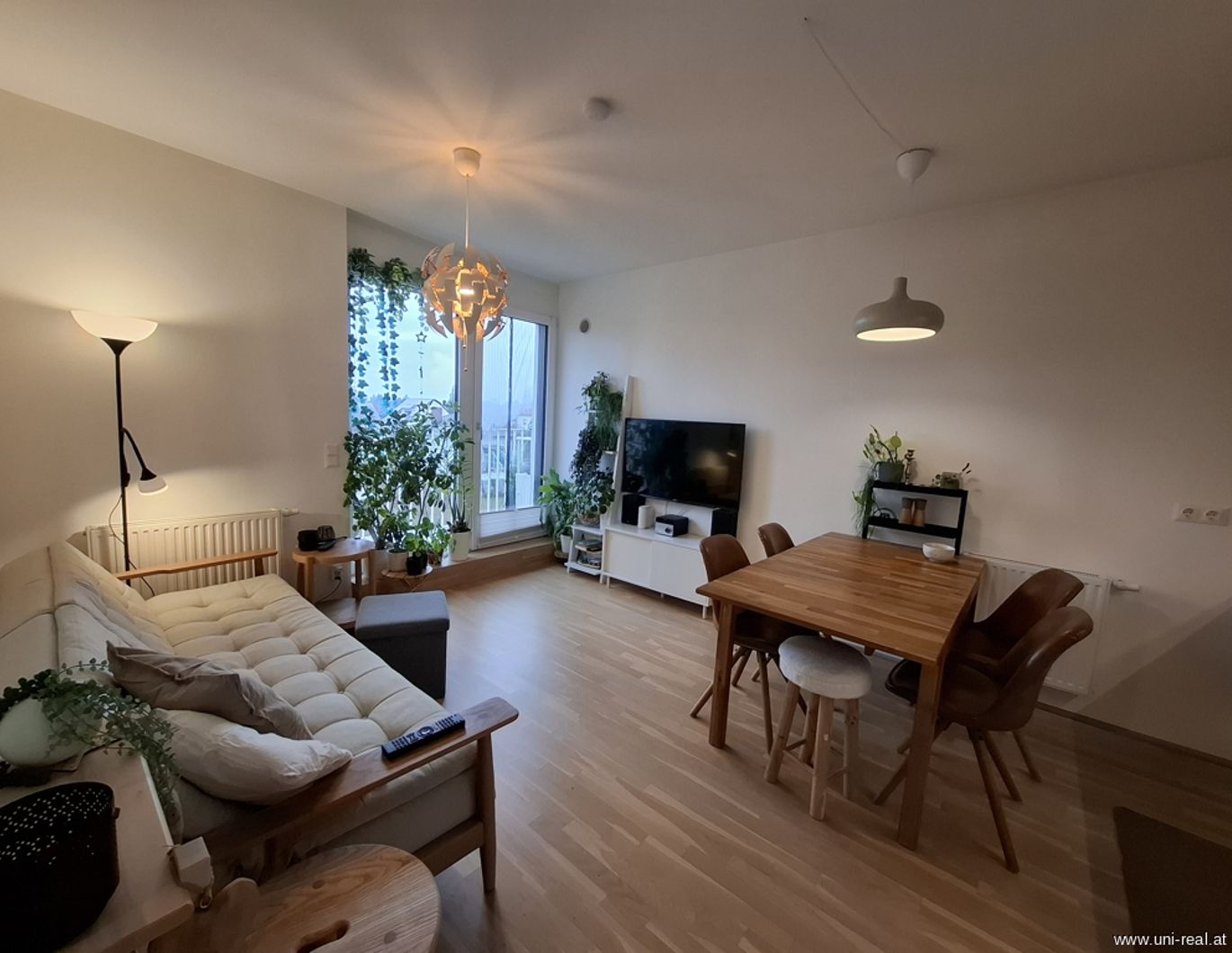 - UNI-Real - So macht Wohnen richtig Spaß !!