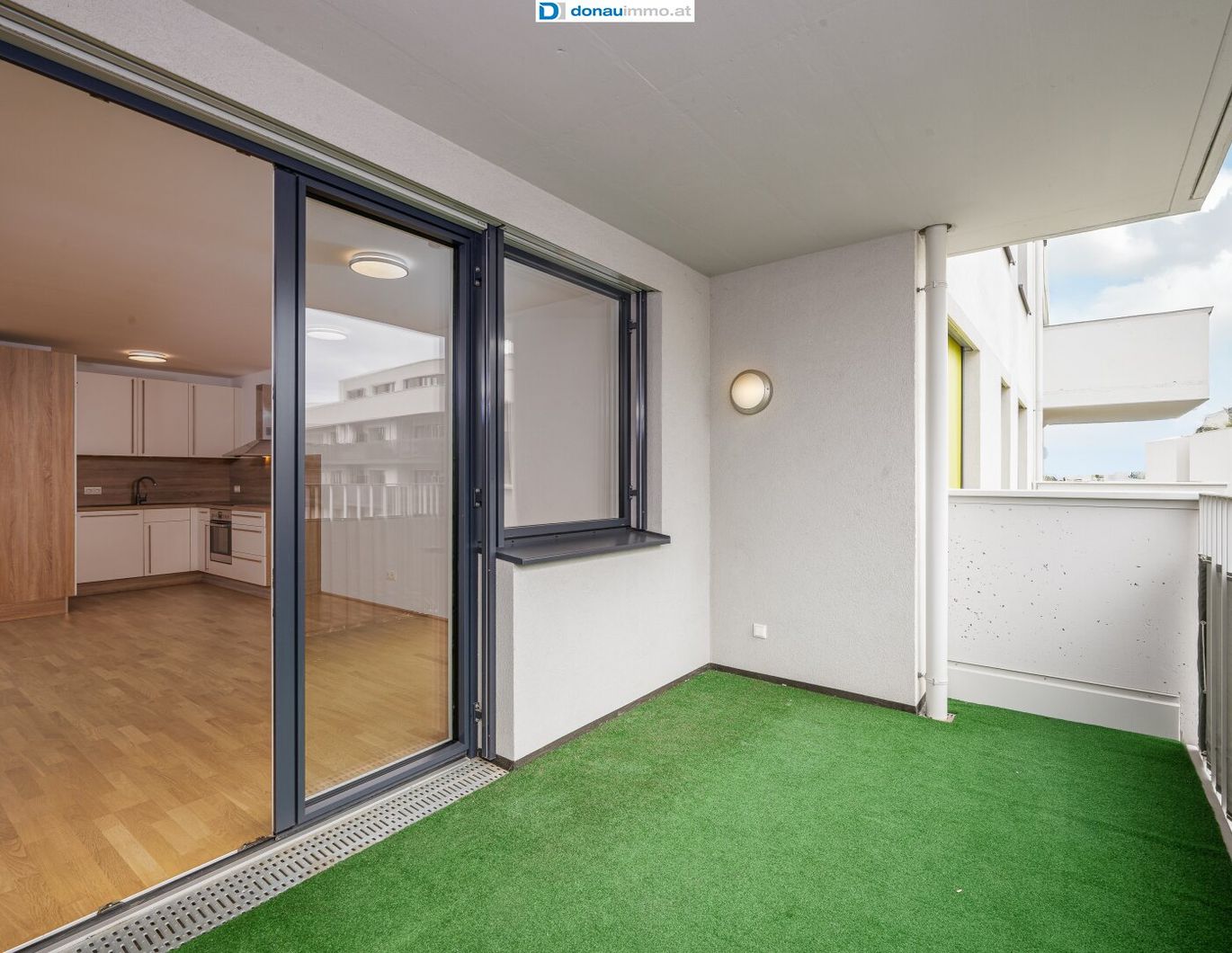 1220 Wien Moderne, helle 2-Zimmer Mietwohnung mit Loggia/Balkon und Top-Infrastruktur nahe U1