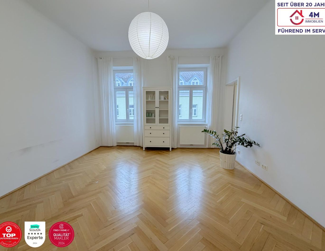 Stilvolle, hochwertig sanierte 2-Zimmer-Altbauwohnung im 3. Liftstock