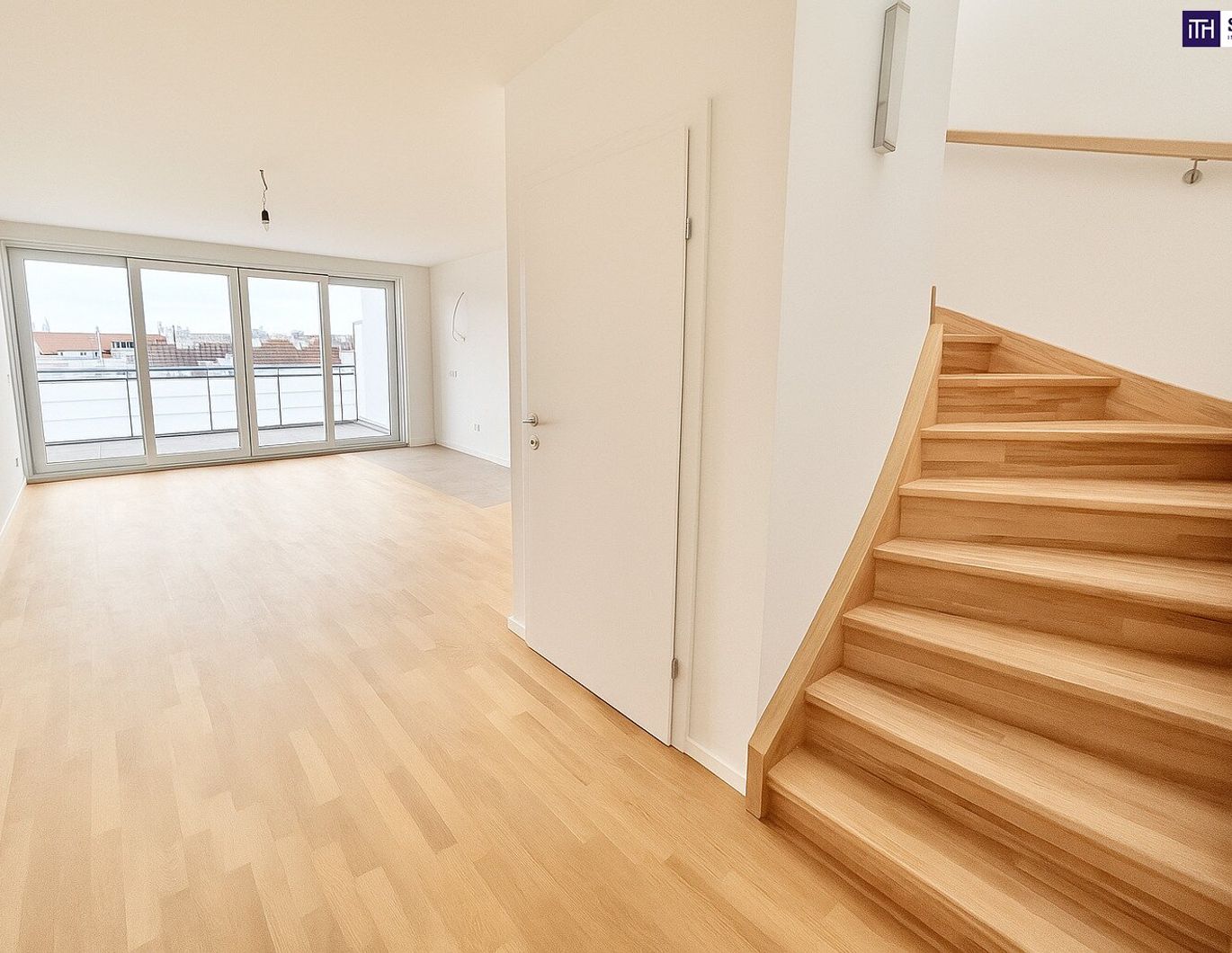 ERSTBEZUG! Exklusive Dachgeschoss-Maisonette mit zwei Südterrassen und spektakulärem Ausblick