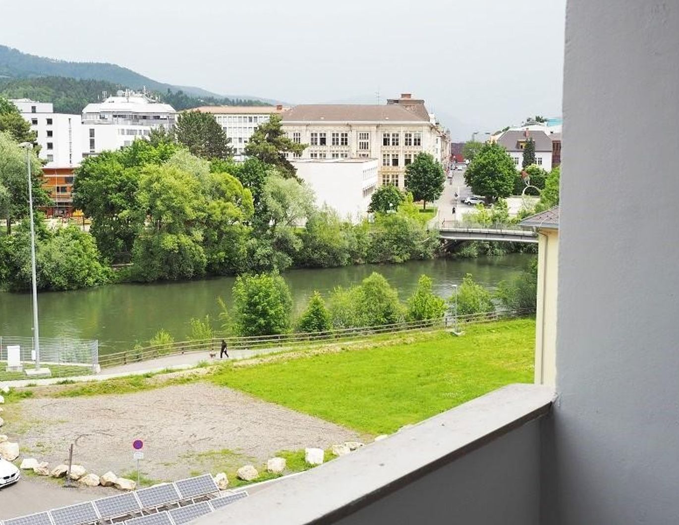 LEOBEN: Perfekt aufgeteilte 3-Zimmerwohnung mit ca. 69 m² Wohnfläche mit LOGGIA + Blick auf die Mur