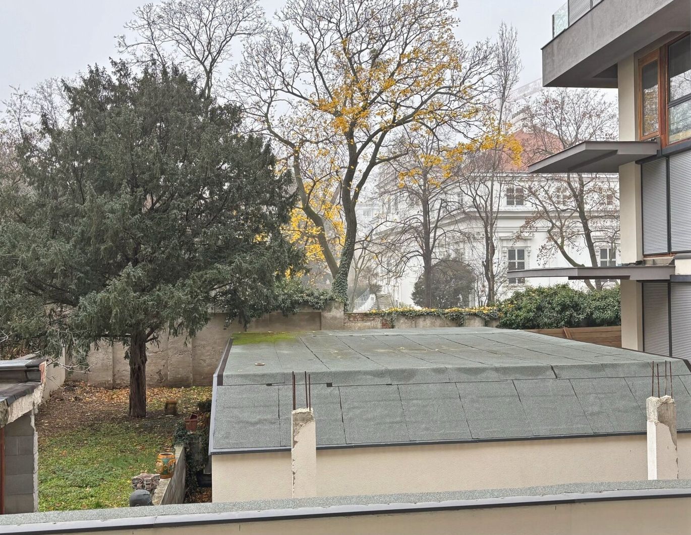 2-Zimmer-Wohnung mit Balkon - mit Blick auf Palais Schönburg