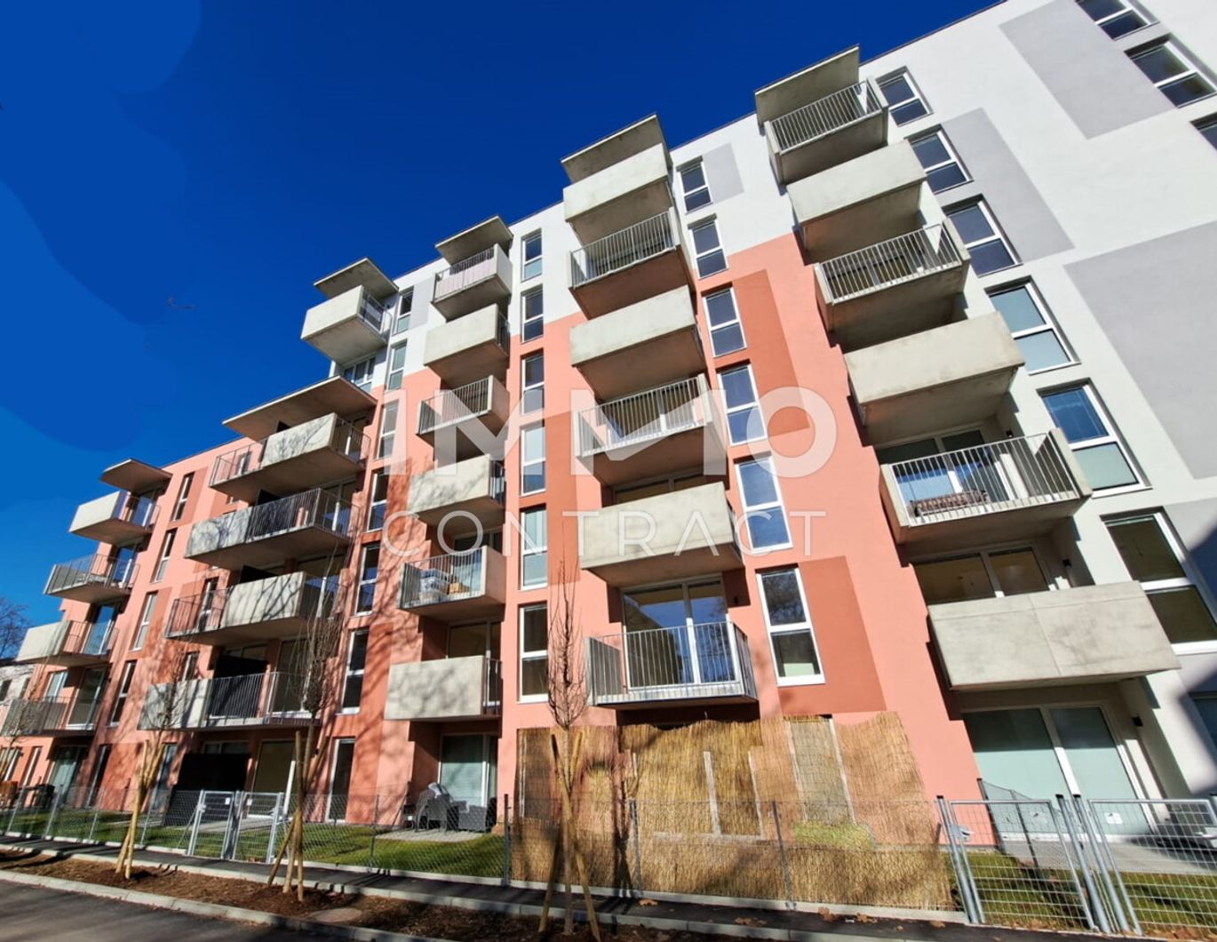 Neuwertige - geförderte 2 Zimmer Wohnung mit Balkon in zentraler Lage - Idlhofgasse 70 - Top 32