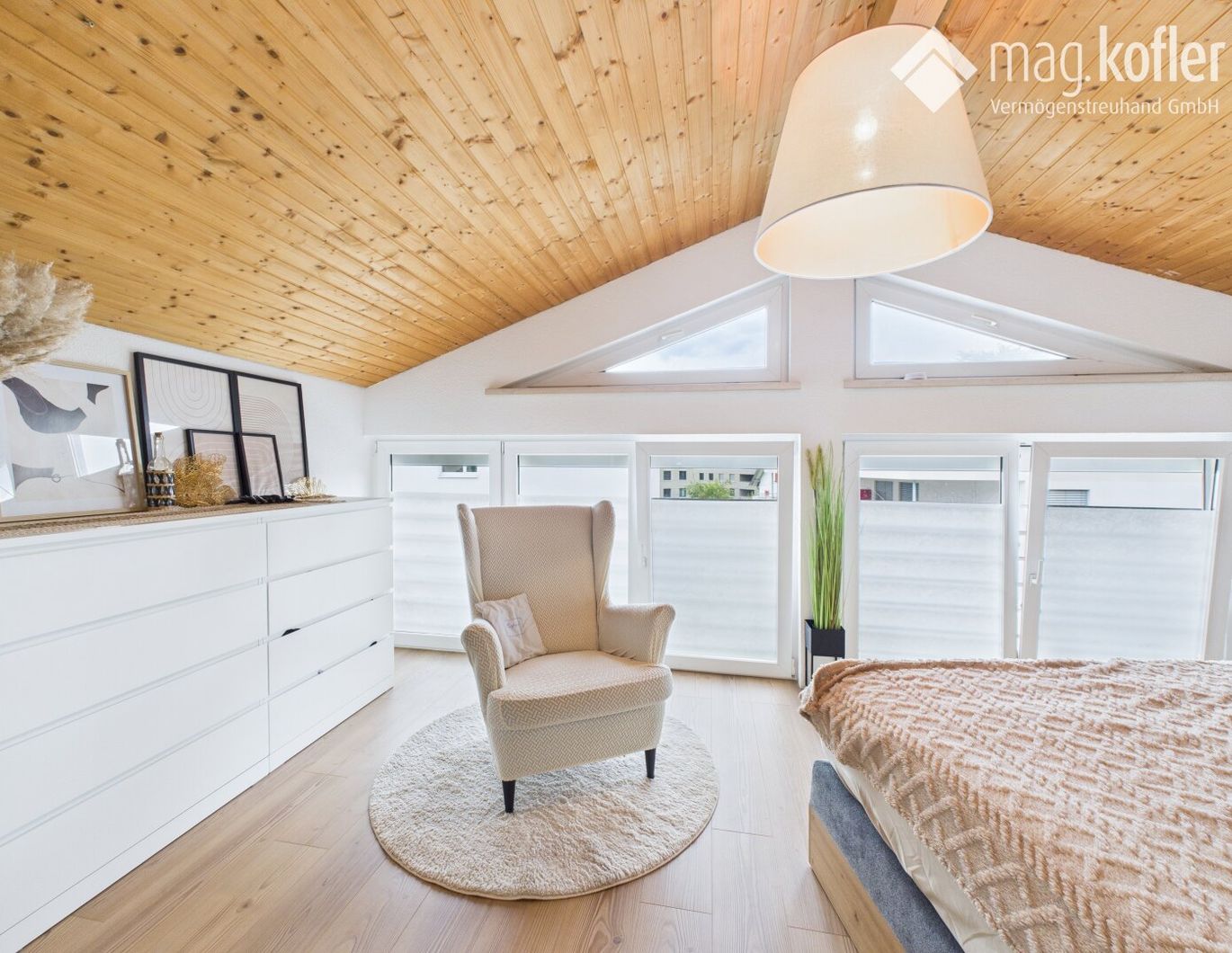 Ein Haus, zwei Wohnbereiche - unzählige Möglichkeiten: perfekt für Familie, Gäste, Mieter oder als Bürofläche