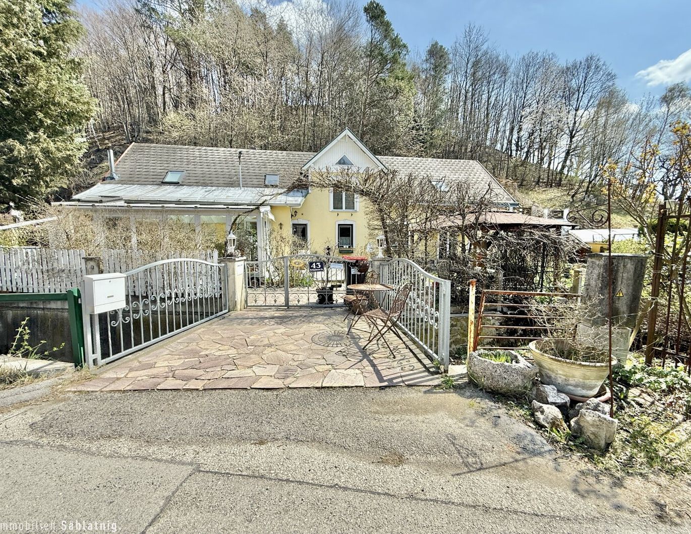 WOHNOASE AM STADTRAND! Stilvolles Einfamilienhaus in Breitenfurt!