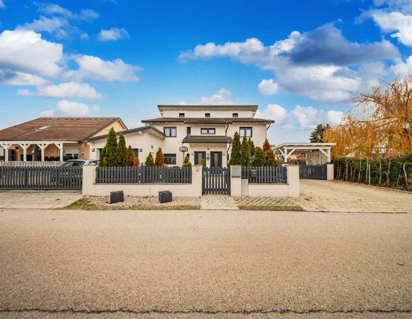 Wunderschönes Einfamilienhaus - Lebensqualität verbinden mit zusätzlichem Einkommen