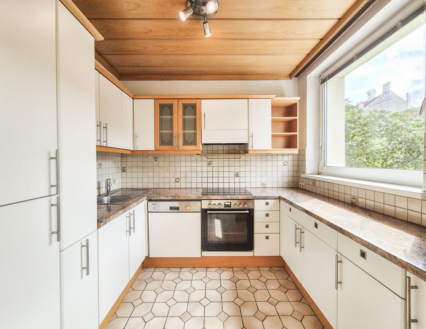 Vintage de Luxe Hoch 2 im Donauhaus