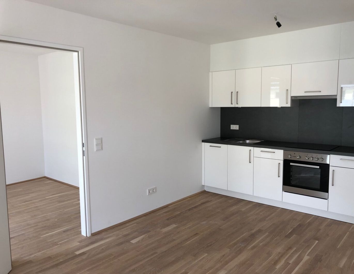 Exklusive 2-Zimmer-Wohnung in Neubau - ab sofort beziehbar!