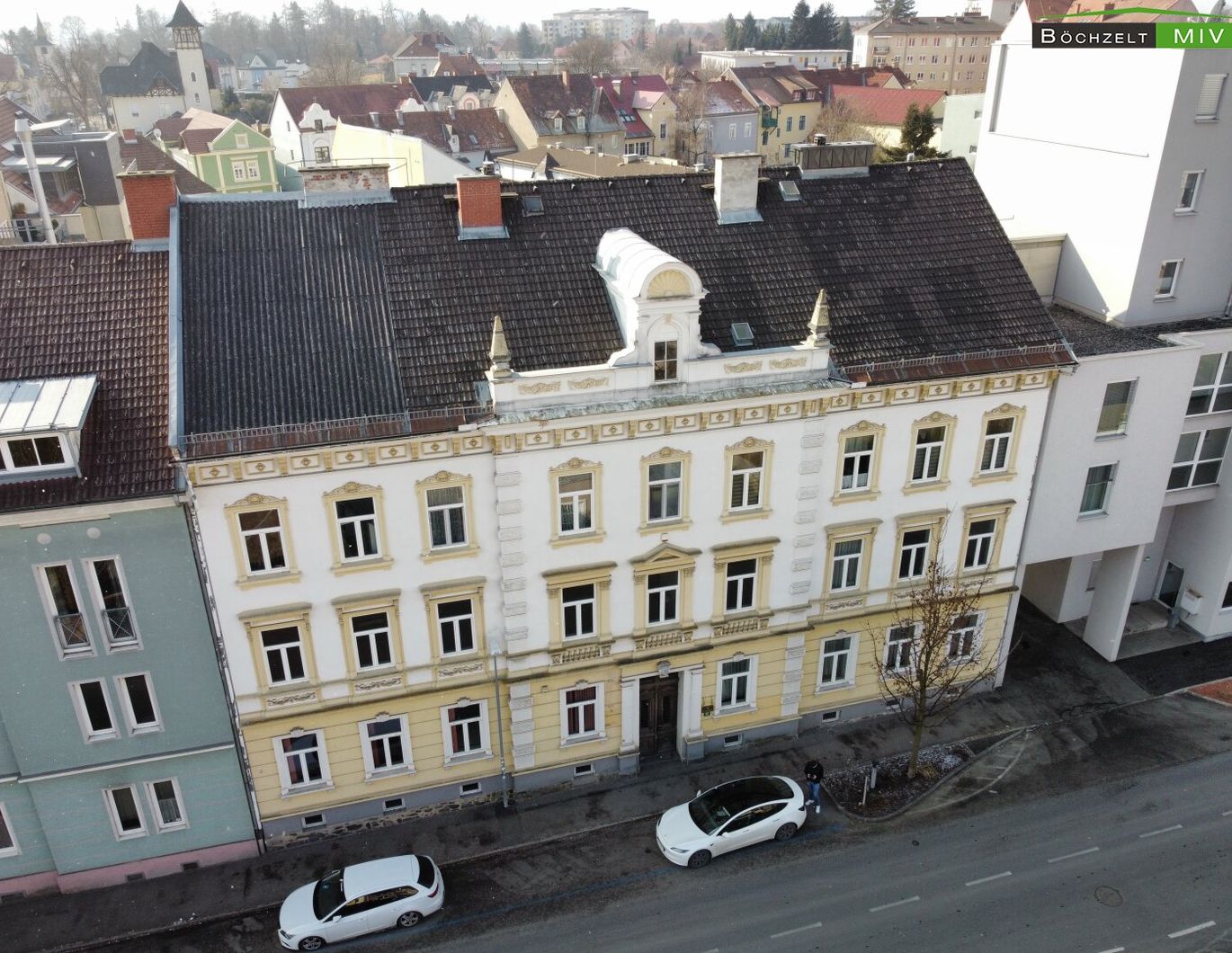 111 m² Eigentumswohnung in prachtvollem Haus mit 5 Zimmern
