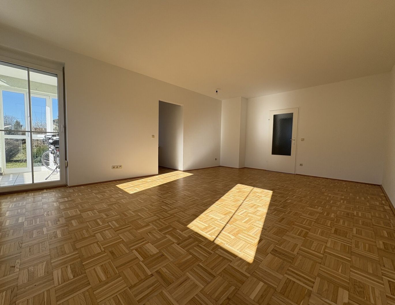 3-Zimmer Wohnung im EG mit Loggia
