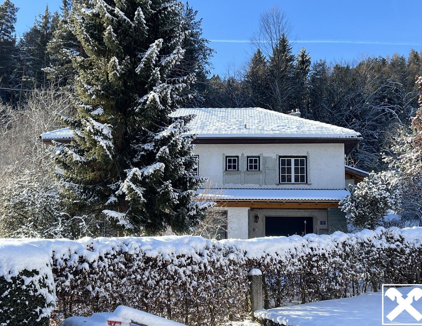 Bungalow in idyllischer Waldrandlage mit viel Potenzial