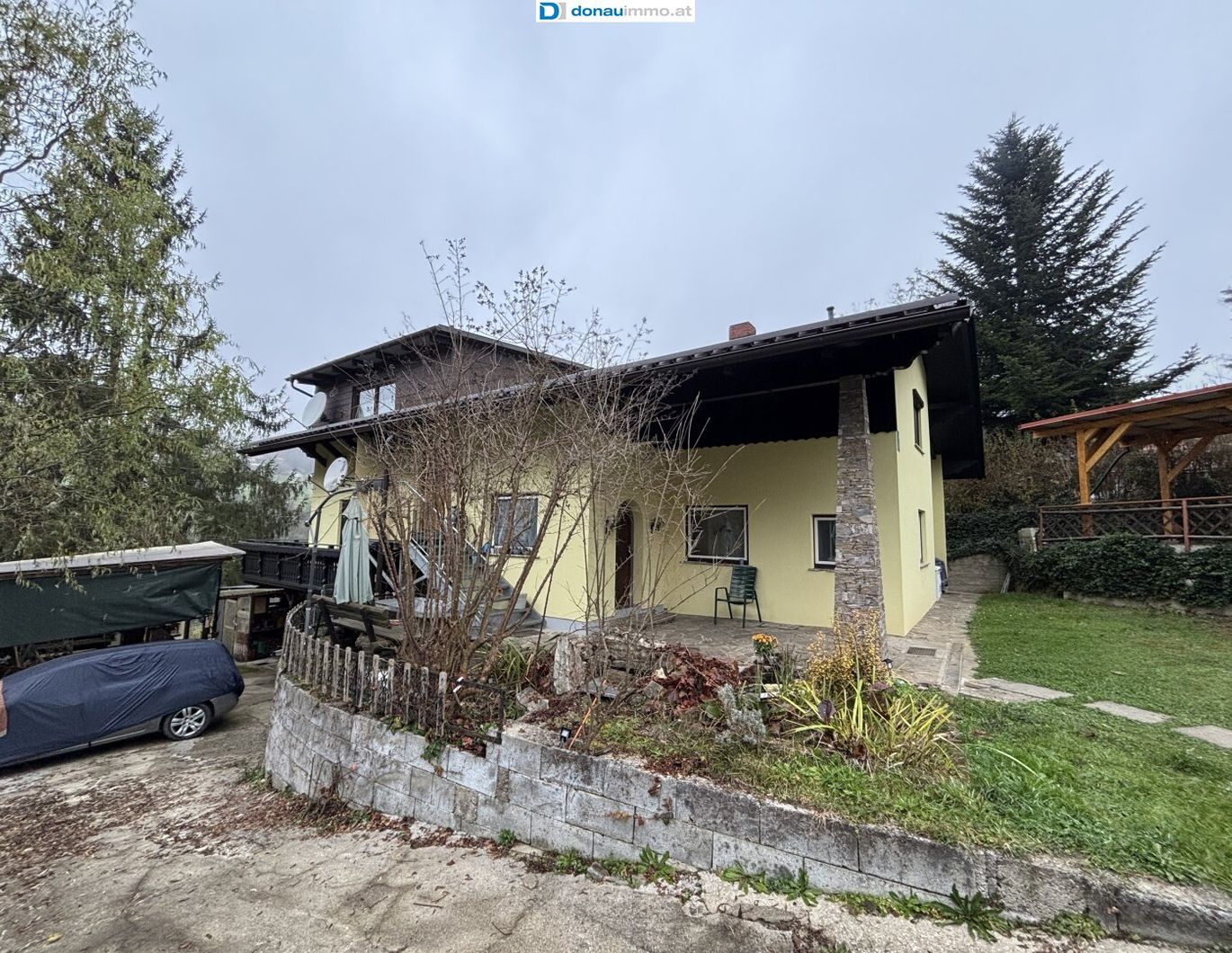 Sanierungsobjekt Wohnung (Hälftehaus) in traumhafter Lage in Vasoldsberg