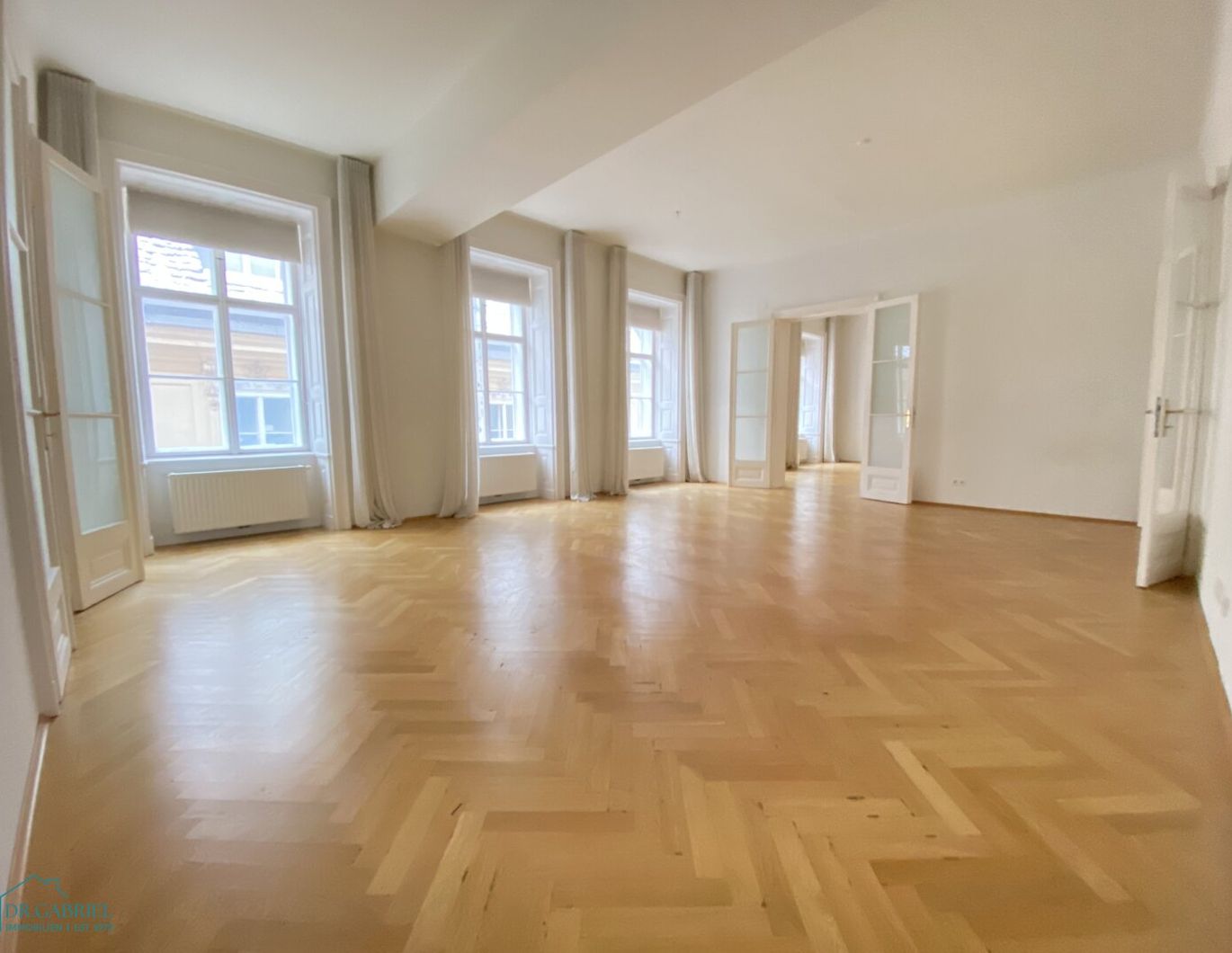 INNENSTADT-ALTBAUMIETE - NÄHE GRABEN