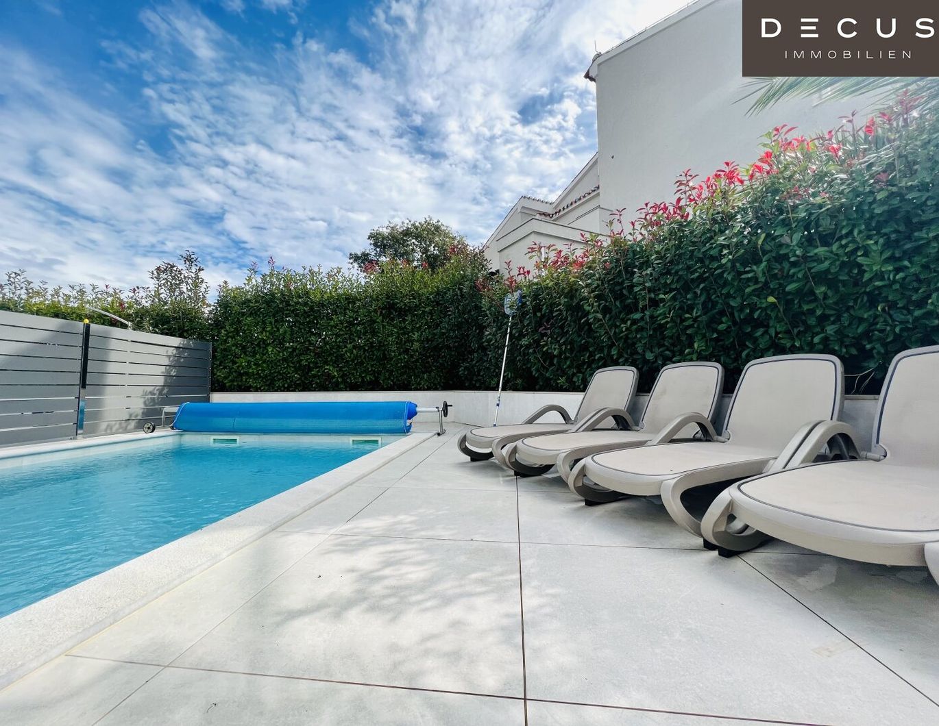 | MEERBLICK | MODERNE DOPPELHAUSHÄLFTE ZUM VERKAUF | BEHEIZBARER POOL | TOURISTISCHE VERMIETUNG | MÖBLIERT | BAUJAHR 2021 |