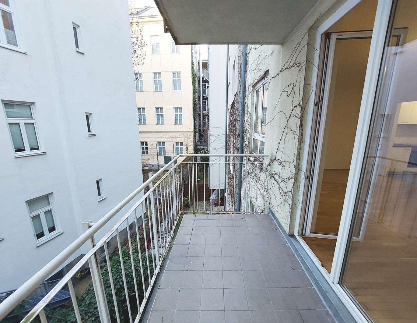 Vorsorgehit in bester Lage - Neubauwohnung mit Balkon im 8. Bezirk