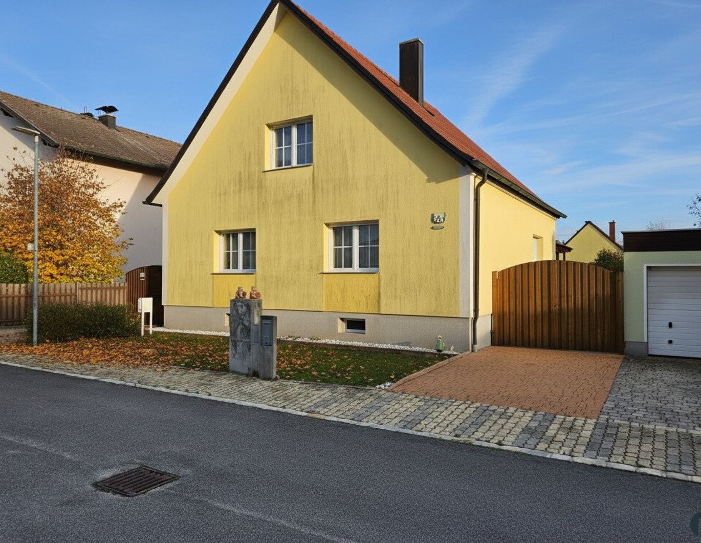 Großzügiges Familienhaus in ruhiger Siedlungslage!