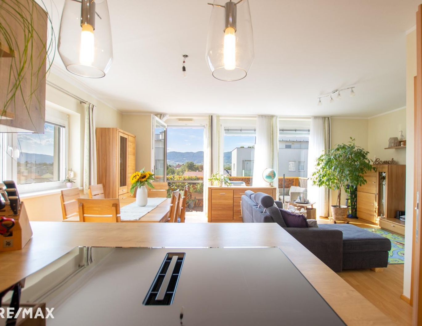 WILLKOMMEN ZUHAUSE! Attraktive 3 Zimmer Wohnung mit Traumküche zu kaufen!