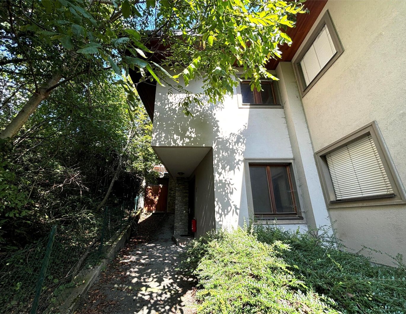 Charmante 1,5-Zimmer-Wohnung in Traumvilla in Weiz - AB SOFORT verfügbar