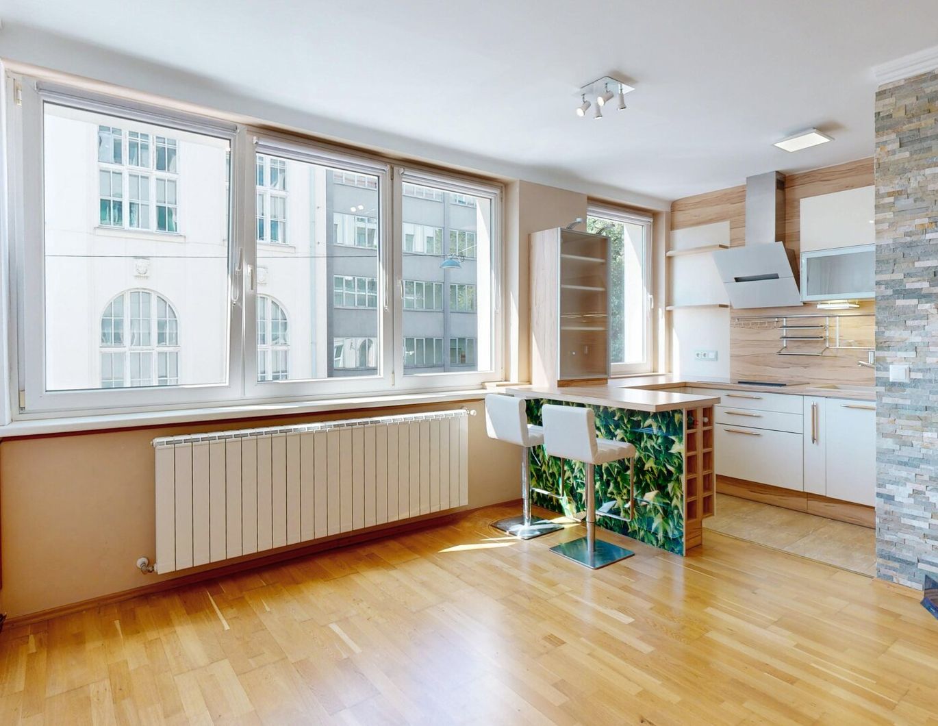 Lichtdurchflutete 2-Zimmer-Wohnung mit Blick auf den Währinger Park - hochwertig saniert & mit Designerküche