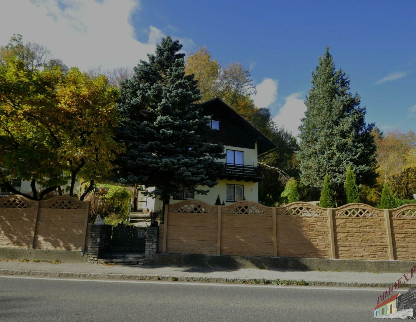 2-Parteien-Haus mit 2 Wohnungen zu je 112 qm und 67 qm in Rotheau