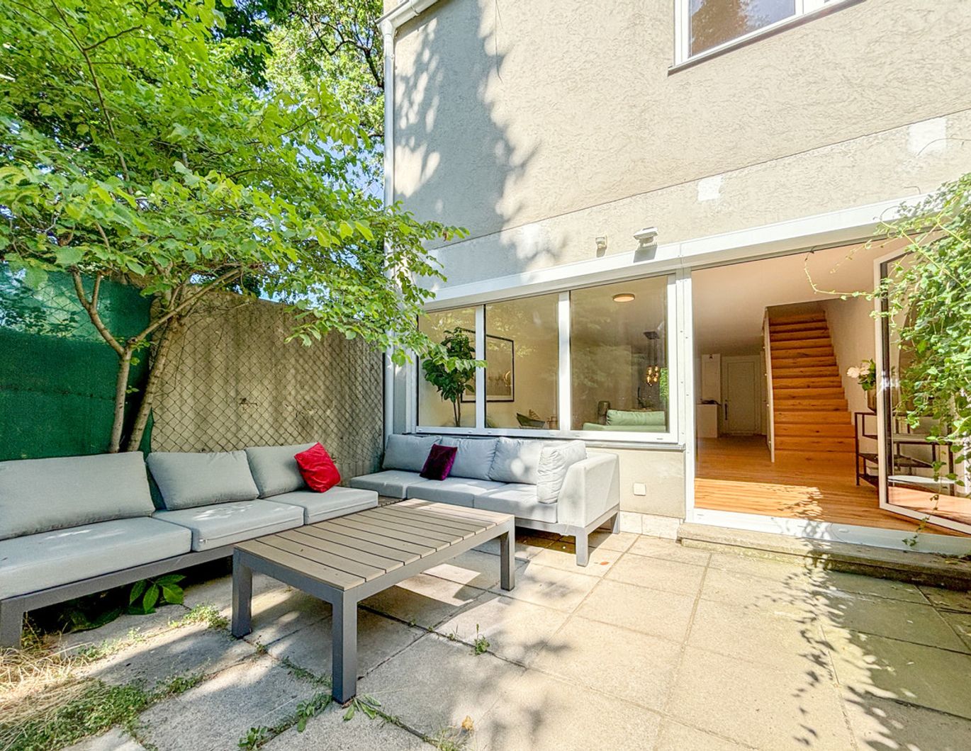 Fantastisch renoviertes Familienhaus Nähe Rotschildgarten
