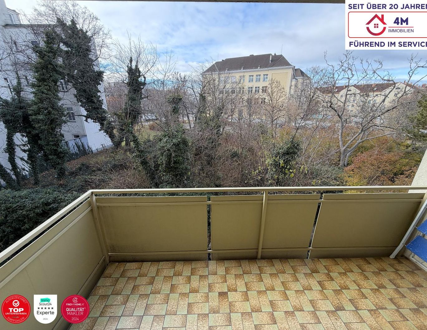 Freier Mietzins & 200 m von U1(Troststraße) 3-Zimmer-Neubauwohnung mit Balkon
