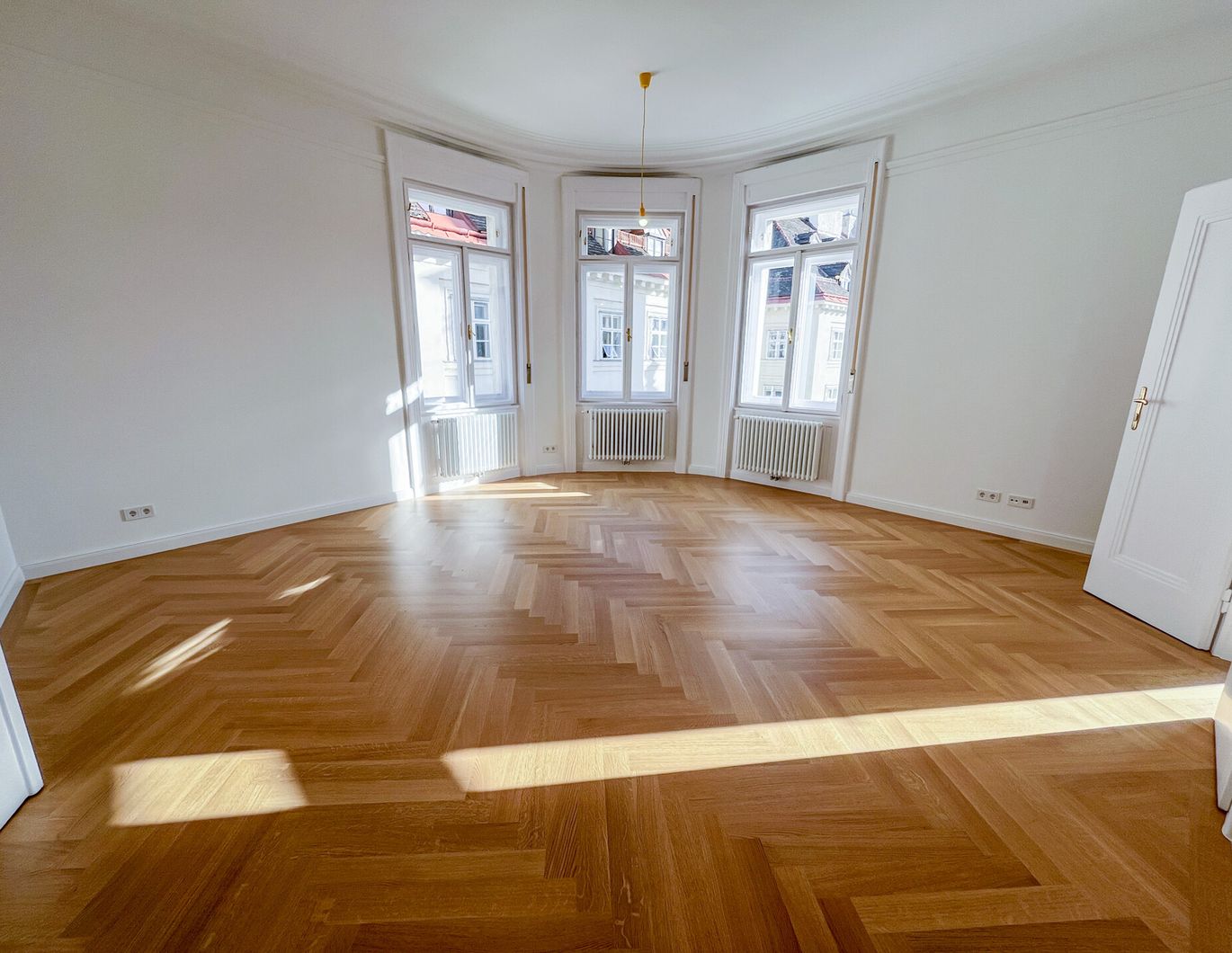 ERSTBEZUG: Prachtvolle 6-Zimmer-Altbauwohnung im Bräunerhof - unbefristete Miete in 1010 Wien