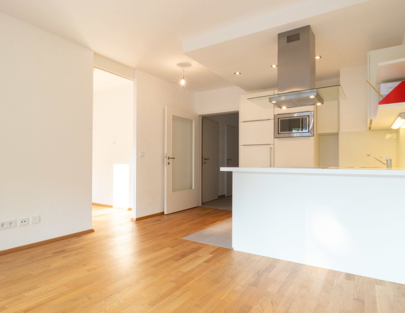 Balkonwohnung mit Blick in den grünen Innenhof im 21. Bezirk!