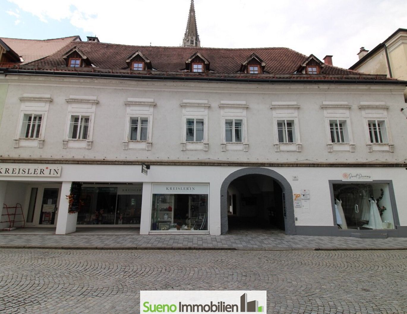 Großes Zinshaus am Stadtplatz Steyr - über 1000m2 Nutzfläche