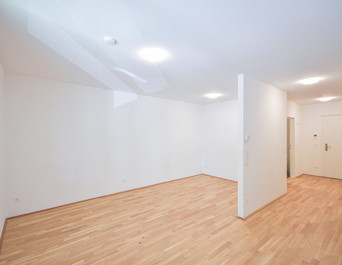 Moderne 1,5-Zimmer Wohnung mit Loggia
