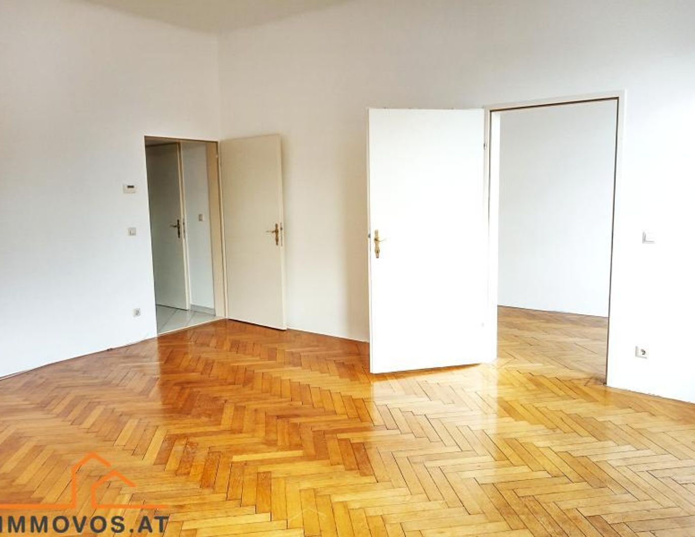 ++ NAEHE RADETZKYPLATZ: helle 2-ZI-ALTBAUWOHNUNG