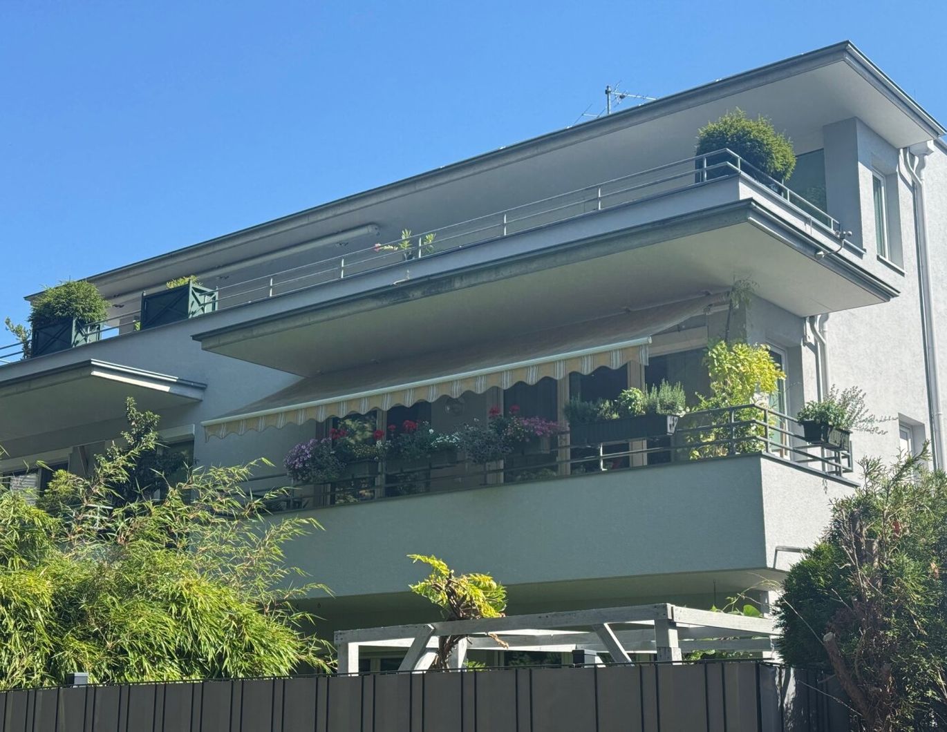 Attraktive 2 Zimmer Wohnung | großer Südbalkon | nächst der Innenstadt von Salzburg