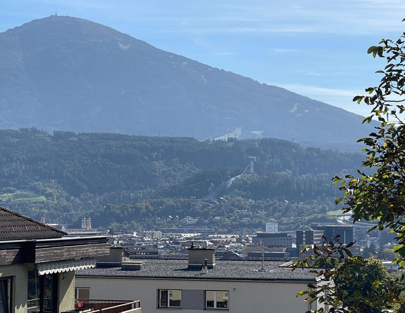 4-Zimmer-Wohnung in Uni- und Kliniknähe in Bestlage Innsbruck-Hötting mit Südbalkon und Aussicht auf Innsbruck mit Erwerbsförderung