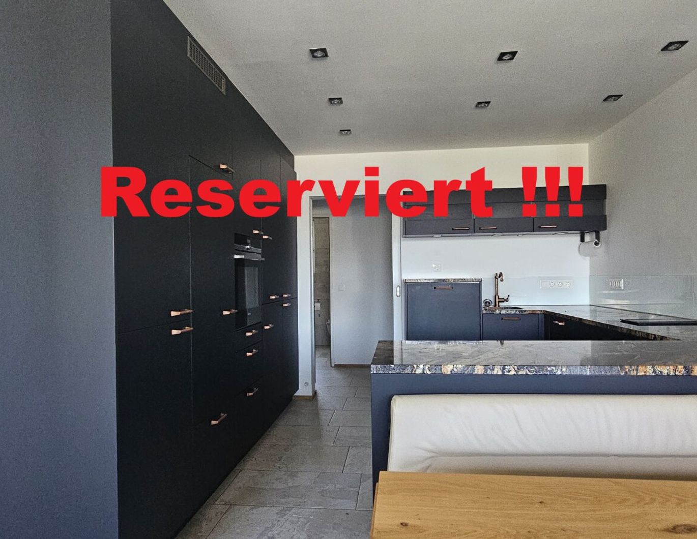 RESERVIERT !!Moderne 3-Zimmer Oase mit Weitblick, die zum Wohlfühlen einlädt